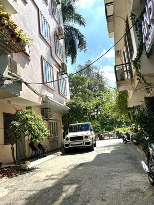 phân lô bàn cờ phố trần quang diệu 45m2 x mt 5m.vị trí ngõ thông 10m ra công viên - giá 13.9 tỷ