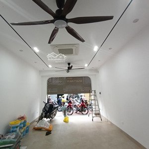 anh họ cần bán nhà p tây sơn - phân lô - ô tô tránh - giá đầu tư. dt 80m2. nhỉnh 22 tỷ.