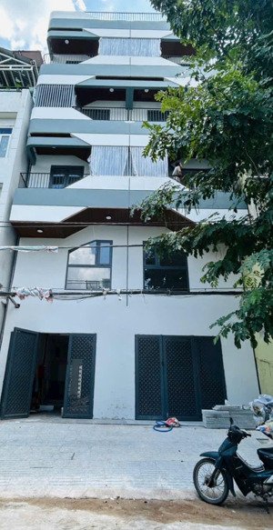 bán chdv 10x30m, 5tầng giá 25tỷ, tn 200triệu, huỳnh tấn phát p.phú thuận, quận 7