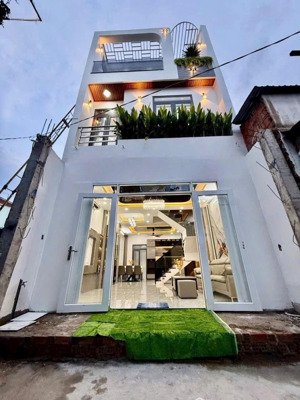 bán nhà đẹp 3 tầng/ hẻm 4m - gần mặt tiền lâm văn bền - ngay cư xá nh - full nội thất - 4 x 13 m