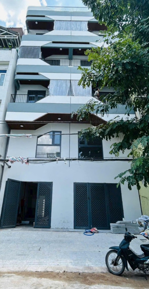 bán chdv 10x30m, 5tầng giá 25tỷ, tn 200triệu, huỳnh tấn phát p.phú thuận q.7