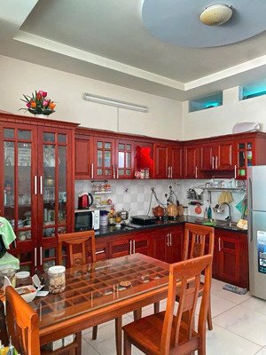 chỉ 6.8 tỷ có ngay nhà đẹp (4.5x14) đúc 3.5 tấm kdc tên lửa