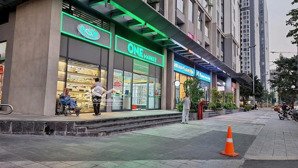bán quỹ 3 căn shophouse mặt sảnh tòa g5& g6 imperia sola park,sổ đỏ,giá 1xxtr/m2-cho thuê 80tr/th