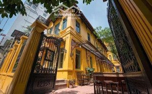 nhà đẹp lạc long quân 3 thoáng - ngõ kinh doanh ô tô vào nhà - 149m2 - mt: 7,6m - 29.3 tỷ