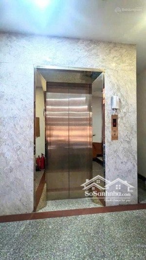vũ trọng phụng có thang máy, dt 90m2 x 5 tầng, mặt tiền 6 mét, phân lô thông thoáng. giá 45tr