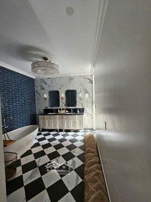 bán nhà mặt phố 200m2, 15,9 tỷ tại đồng khởi, thủy xuân, huế