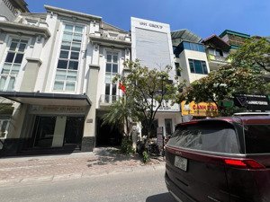 bán gấp nhà mặt phố trung kính, trung hòa hơn 40 tỷ 90m2 mặt tiền 5m 5 tầng phố kd sầm uất