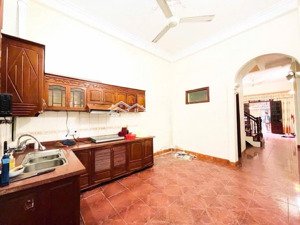 nhà siêu đẹp và rộng phố khương trung! oto đỗ cửa vài bước chân ra mặt phố 60m2*4t giá nhỉnh 13 tỷ