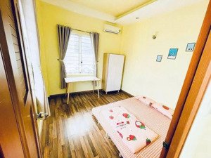 bán nhà dòng tiền 300 triệu/năm đường huỳnh văn bánh, phường 13, phú nhuận. chính chủ bán