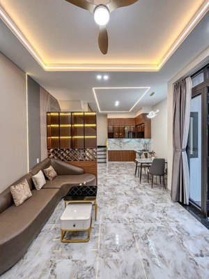 vip đoàn thị điểm - ngang 10m siêu hiếm - hẻm xe hơi đỗ cửa - nhà đẹp 4 tầng đúc - 44m2 - 7 tỷ (tl)