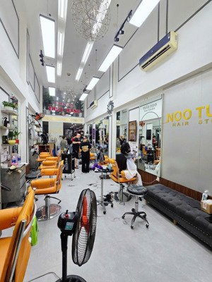 đầu tư sinh lời ngay nhà 4 tầng mt hải châu tiểu la _đà nẵng dòng tiền _ 24tr/tháng _giá 9 8 tỷ
: