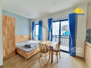 cho thuê căn hộ 40m2 ban công gần ngã tư hàng xanh điện biên phủ giáp q1 phú nhuận gò vấp