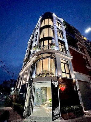 bán nhà góc 2 mặt tiền khu vip thống nhất, gò vấp, 5 tầng, ngang 5m, gara ô tô, full nội thất 14 ty