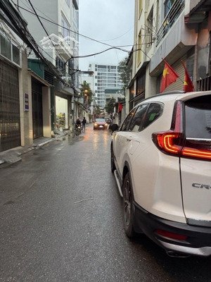 hoàng cầu - ô tô tránh - kinh doanh nhỉnh 16 tỷ