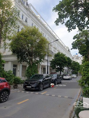 chính chủ bán căn lk louis city 100m2, giá 21,5 tỷ làm việc trực tiếp chính chủ sổ đỏ lâu dài