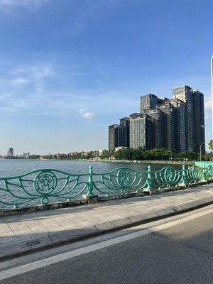 gia đình cần bán gấp nhà phố trích sài thông võng thị lạc long quân tây hồ 60m mt 5m nhỉnh 18 tỷ