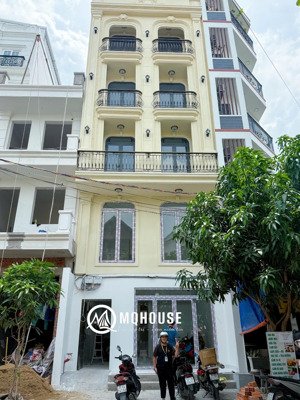 căn hộ full nội thất mới 100% tại trung tâm quận 7