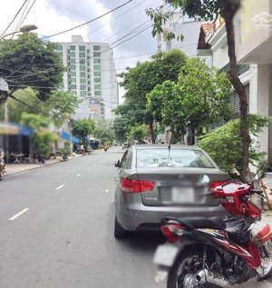 bán nhà quận 7,mặt tiền 4 tầng đường số 79, p.tân quy ,4 tầng btct, ngang 4,2m, cung đường thần tài