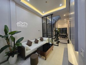 siêu hiếm phân lô cán bộ hồng mai 42m 4 tầng 5 ngủ 2 mặt ngõ ô tô đỗ cửa hơn 10 tỷ