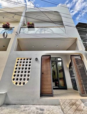 chính chủ cần bán gấp ngô gia tự, phường 9, quận 10 dt:86,5m² giá : 3tỷ950 . hợp đồng thuê 21.