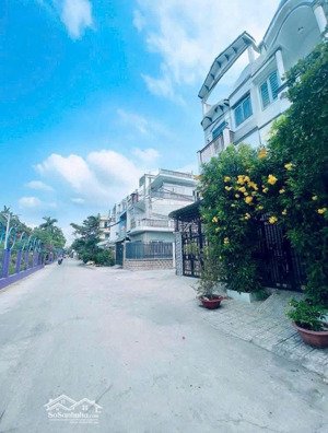 bán đất xây nhà vườn phun thổ cư 12x12m(125m2)giá 5 tỷ 450 pháp lý đầy đủ