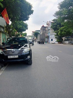 vị trí vàng gần vin, trung tâm triển lãm quốc gia. 15p ra sân bay nội bài. 10p ra cầu nhật tân.