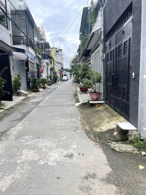 nhà 2 lầu hẻm 6m thông trần thị năm, gần cvpm quang trung, dt 135m2 (5 x 27), thuận tiện kinh doanh