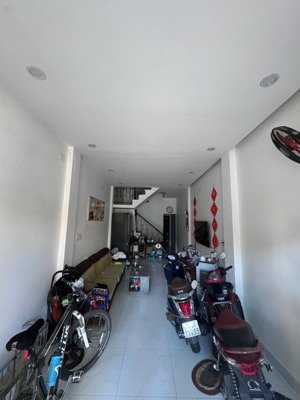 bán nhà 03 tầng mặt tiền kinh doanh đường yết kiêu, trung tâm bờ bắc giá rẻ chỉ 3,x tỷ