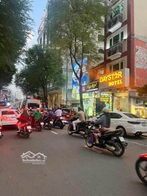 siêu vip-siêu vị trí mt thủ khoa huân, quận 1, dt 4.5x25m, hđt 200tr/tháng. giá 79 tỷ