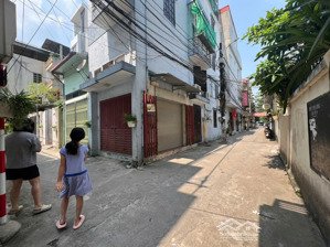 nhà phân lô việt hưng ô tô vào nhà chỉ nhỉnh 7 tỷ