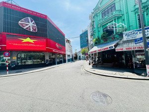 bán nhà 2 tầng mặt tiền đường trần quang khải ngay trung tâm thành phố huế