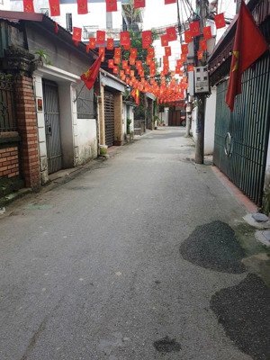 nhà việt hưng 50m2, mt4m gia 8.5 tỷ, đường 3.5m ô tô thông