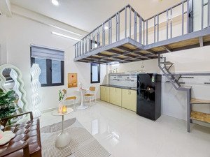 chdv có gác mới 100% ngay nhà thi đấu đã năng quận 7. full nội thất. gần bigc, crescent mall, ufm