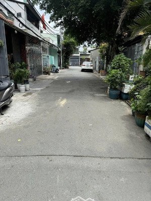 bán nhà hẻm 8m, 2 tầng, 64m2, sát tên lửa, bình tân, chỉ 5.x tỷ