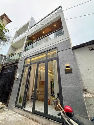 nhà nguyễn thái sơn p. hạnh thông (p4 gò vấp cũ) dt: 4,5m x 8m nở hậu 5,2 cn 38m². hiện trạng 40m²