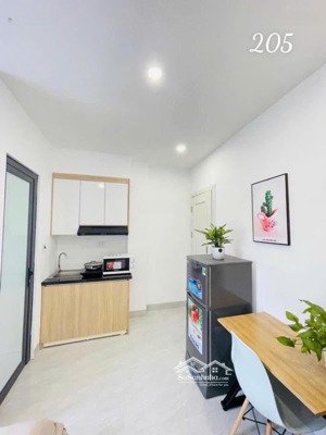 vip ngõ tự do - 99m2 - mt 4,3m - 7 tầng thang máy - kinh doanh - giá 38 tỷ - doanh thu 150tr/tháng