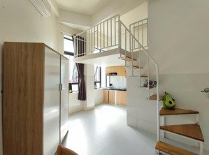 cho thuê căn hộ có gác full nội thất - cửa sổ -máy giặt riêng ,lạc long quân