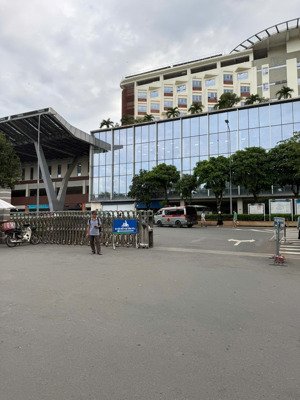 mt đường 225b-128m2 ngang 8 kdc đối diện chợ tân phú - cổng sau bệnh viện ung bướu 2 , ph tân phú