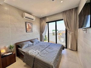 cho thuê căn hộ studio ban công cửa sổ trời - ngay công viên hoàng văn thụ & chợ phạm văn hai
