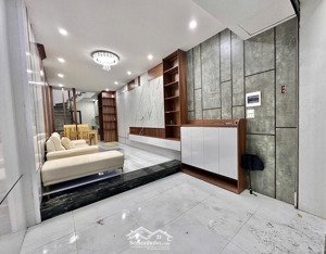 nguyễn sơn - lõi gia thuỵ
nhà đẹp dân xây, full nội thất, dân trí cao, tiện ích ngập tràn