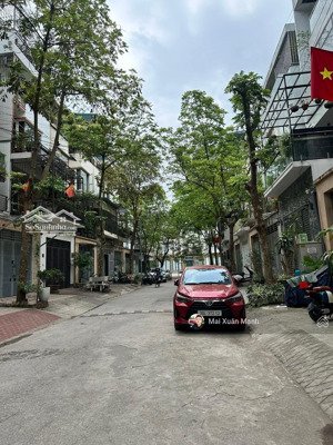 bán liền kề văn phú, hà đông, ô tô tránh, vỉa hè, kinh doanh, 77m2, mt 4.5m, full nội thất