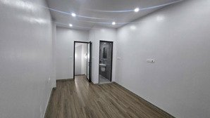 bán gấp nhà tôn đức thắng 6 tầng - 5m ô tô - ngõ thông - chỉ 6.85 tỷ - full tiện ích