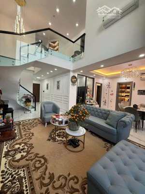 chỉ 15 tỷ đã có căn duplex 185m2, to vật vã, 4 ngủ, 4 wc, nội thất đẳng cấp nhất trung tâm mỹ đình