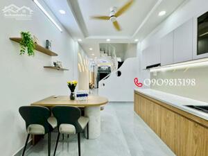 ️️️Khu VIP Quận 1 - 5 Tầng SHR - Giá TL Tốt Ở Ngay.️️️