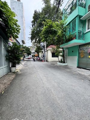 bán nhà 4 tầng phú nhuận - hẻm xe hơi ngủ nhà - hồ văn huê - 88m2 ( 4x22m ) - giá 15.5 tỷ