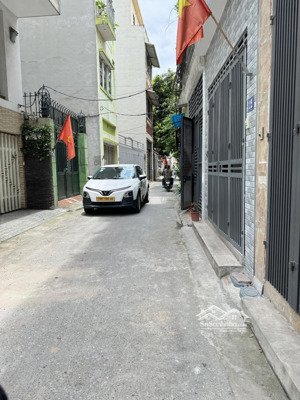 bán nhà ngọc thụy , mặt ngõ ô tô tránh , dòng tiển tốt dt 48m , 5 tầng , giá chỉ 13.1 tỷ