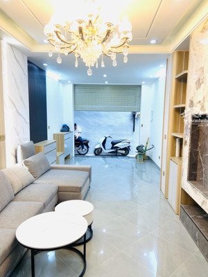 nhà đẹp đống đa-full nội thât 42m x 5t