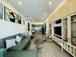 kiều trinh - 2214 chủ làm vô cùng tâm huyết 66m2 toà oc3 ban công dài