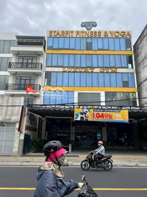bán nhà góc 2 mặt tiền cách mạng tháng 8 - dt: 18 x 45m - hầm + 4 lầu - giá bán: 160 tỷ
