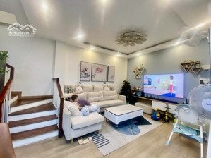 bán nhà phố cổ ngọc lâm 56m2-hơn 9 tỷ-dân xây full nội thất- 100m ra cầu chương dương